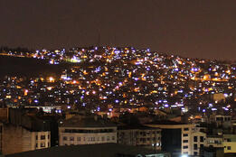 A view of Izmir at night. Photo: World Bank