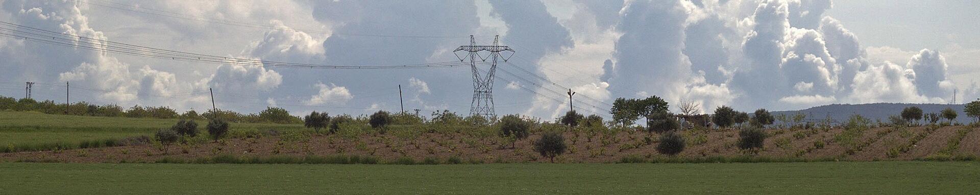 World Bank Photo Collection Power lines stretch across rural Turkey.Photo: Yusuf Türker/ World Bank